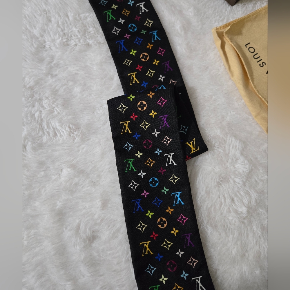 🔥 Louis Vuitton x Takashi Murakami Silk Monogram Multicolor Bandeau Black 🔥 - Picture 7 of 8